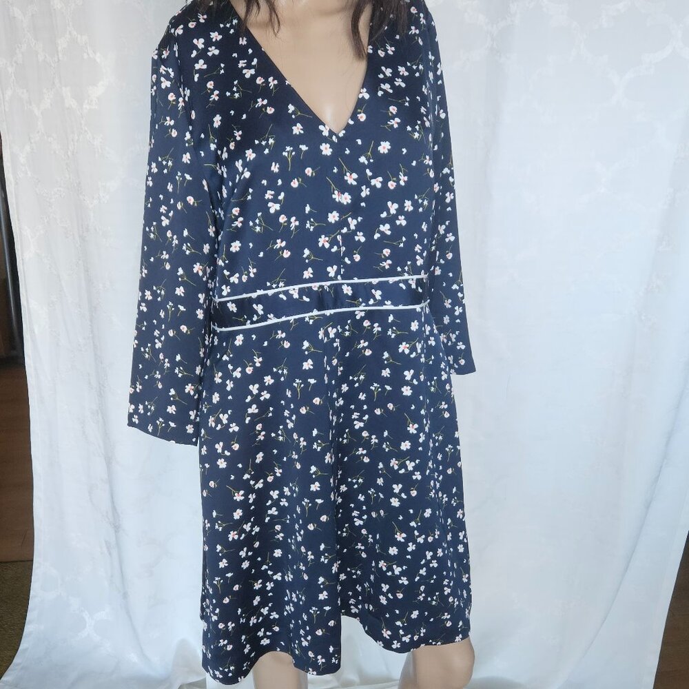 Banana Republic |  Navy Floral Print Dress - Long Sleeve, Midi Length